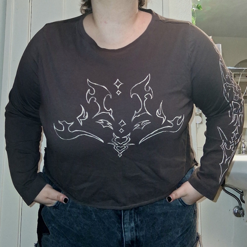 XL Brown Cybersigil Graphic Long-Sleeve Cropped Women's Top